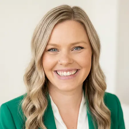 Sarah White, Trauma Informed Grief Coach on Influential Women