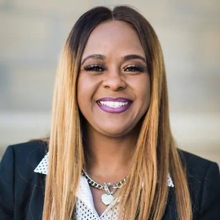 Tina McNeill, Director, CMBS Special Servicing on Influential Women