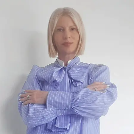 Jennifer Luna, Executive Assistant on Influential Women