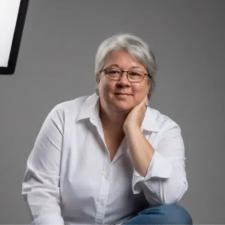 Cara Harms, Founder and CEO / Trauma Informed Coach / Author on Influential Women