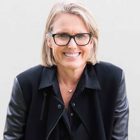 Deanna Brown, Managing Director, General Partner on Influential Women