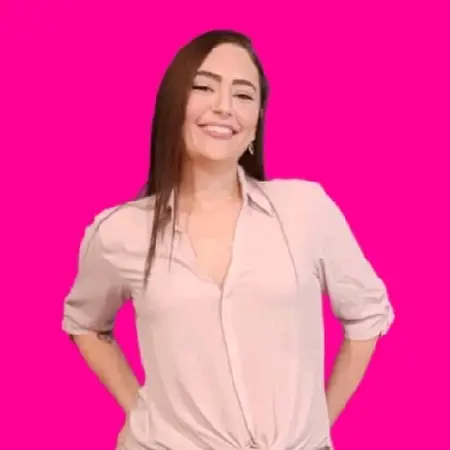 Zoar Dou, Social Media Manager on Influential Women