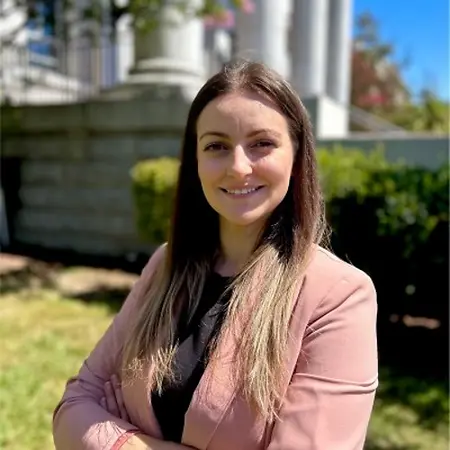 Laura Moya, Senior Associate on Influential Women