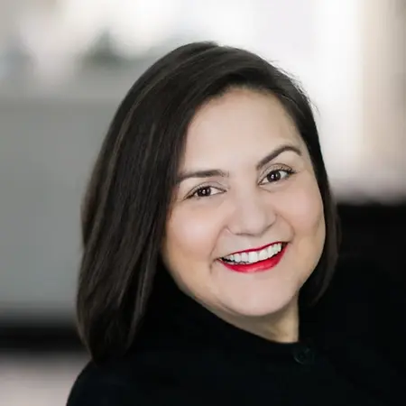 Abha Abbas, Global Director, Leisure & Entertainment Sales on Influential Women