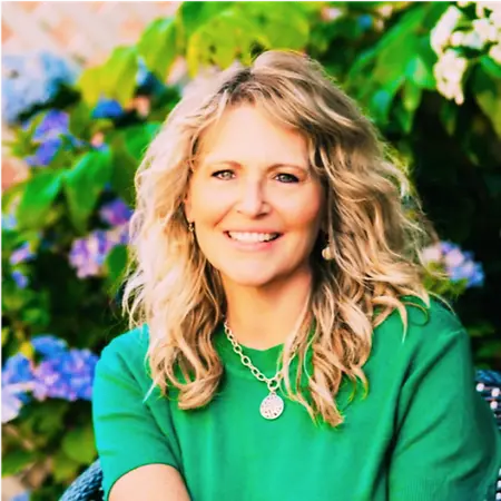 Mary Hartwell, Founder on Influential Women