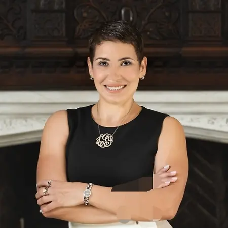 Linda Y. Gonzalez-Ortiz, Senior Paralegal on Influential Women