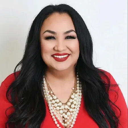 Maria Cid, Agent & Owner of Maria Cid Agency on Influential Women