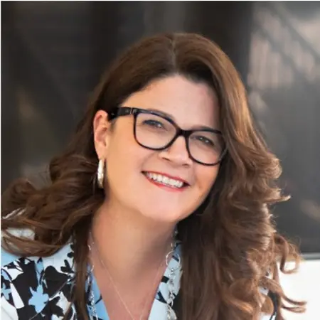 Julie Spear, CEO and Founder - Professional Recruiter on Influential Women