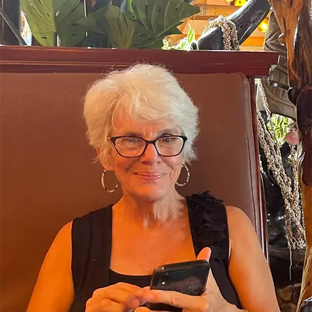 Linda Shockley, Founder & Fine Artist at Jo Shockley Art on Influential Women