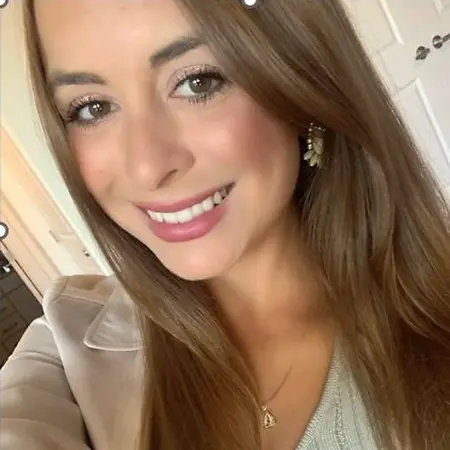 Emma (Liuzzi)  Spickerman, Agency Communications and Community Manager on Influential Women