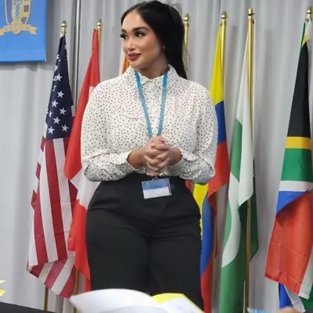 Aruna Misir, Research Assistant on Influential Women