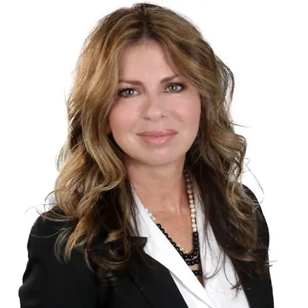 Shelly Ballestero, Founder on Influential Women