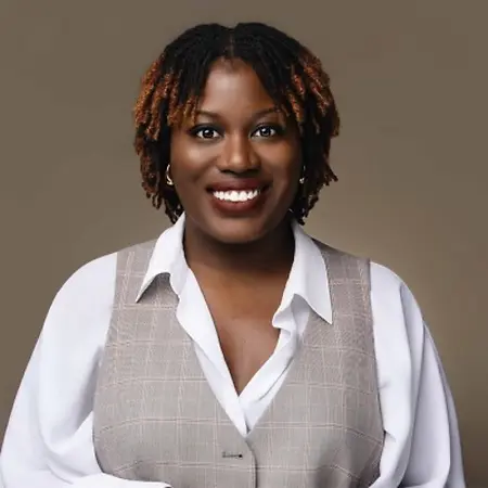 Alexis Simmons, Inland Marine Account Executive Officer on Influential Women