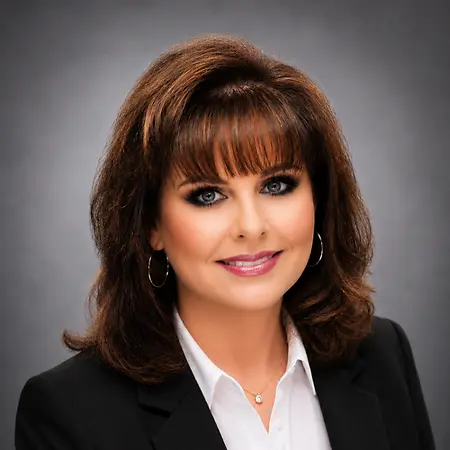 Danielle Lloyd, PCL, CISR, Account Manager on Influential Women