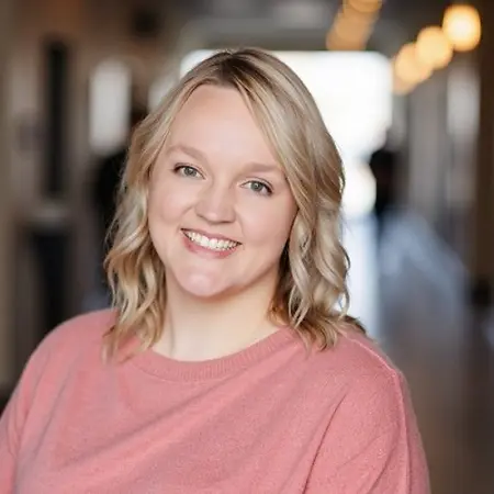 Stacie Mazell, Senior Human Resources Specialist on Influential Women