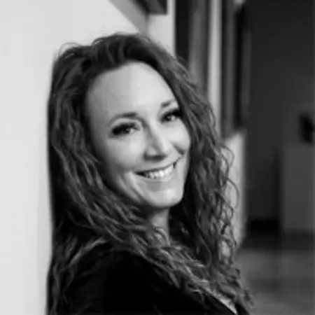 Rebecca Poppel, Freelancer- Self employed on Influential Women