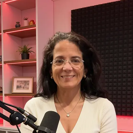 Marla Fatima  Fernandez, Paralegal, Homeschool Educator on Influential Women