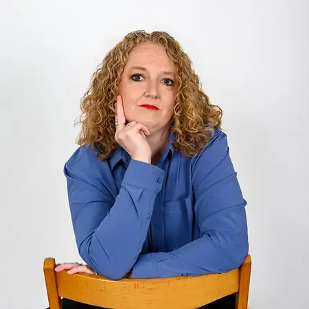 Lisa A. Conway, MSW, Social Worker, Author, Mental Health Advocate, Speaker on Influential Women