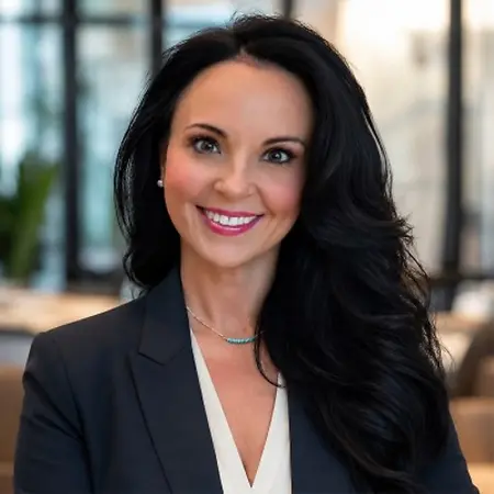 Stephanie Meinerz, Founder & Fractional Executive Partner on Influential Women