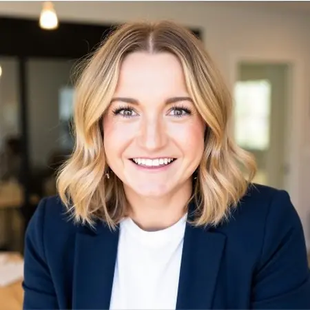 Karlee Cline, Account Executive - Americas Public Sector on Influential Women
