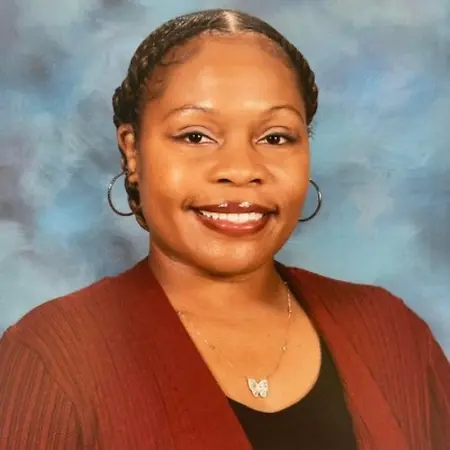 Ronni Mader, Commercial Account Executive on Influential Women