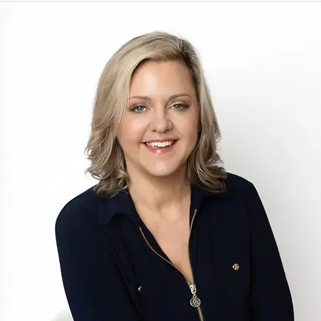 Melodie Lopes, Account Executive on Influential Women