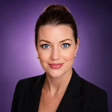 Cara Fiske, Regional Director | Executive Leadership | Entrepreneur  | Small Business Owner on Influential Women