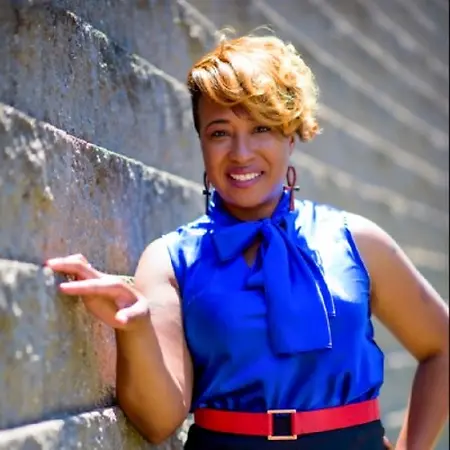Tracy Kelly, Vice President, Commercial & Industrial Lending on Influential Women