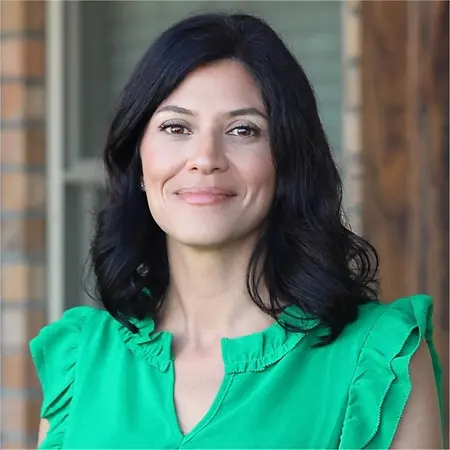 Shelley Munnerlyn, Associate Underwriter on Influential Women
