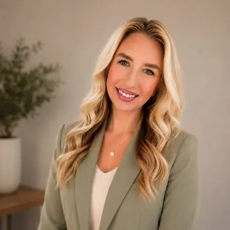 Kollette Whitley, Telehealth Behavioral Health Clinician on Influential Women