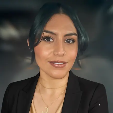 Clara Johnson, Sr. Dispute Support Specialist on Influential Women