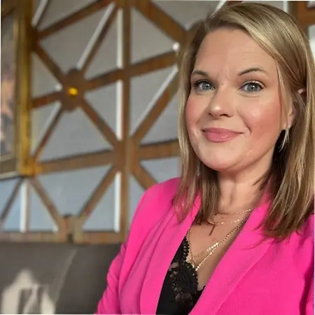 Anna Mitchell, Program Manager | MBA, PMP, and Lean Six Sigma Black Belt on Influential Women