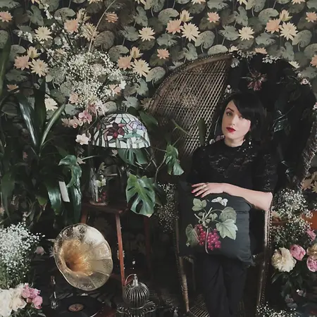 Elizabeth Decker Casale, Art Director on Influential Women