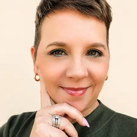 Lindsey Shaw, Vice President Medical Aesthetics on Influential Women