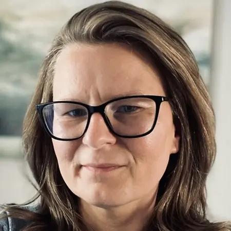 Nicole McCarter, Human Resources Generalist on Influential Women