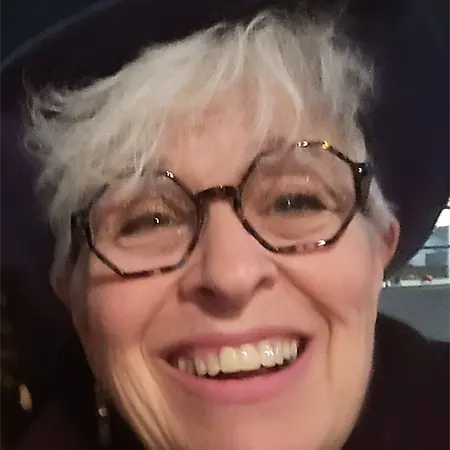 MarceyG, Professional Speaker on Influential Women