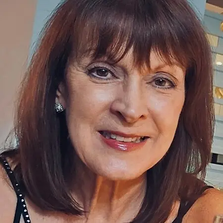 Barbara Bennett, Executive Vice President of Operations and Marketing on Influential Women