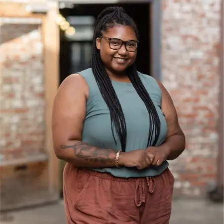 Essence Spencer, EA & Program Operations Lead on Influential Women