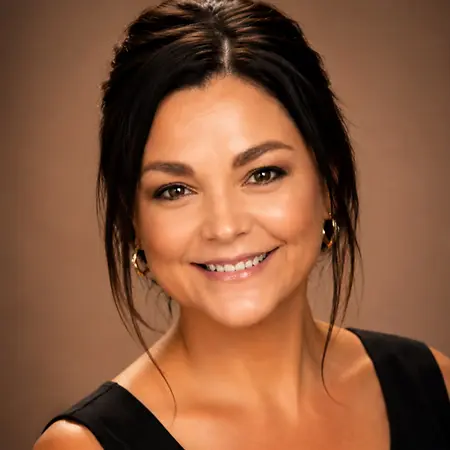Lauren Marie Wellinghoff, Strategic Account Executive at NetBrain Technologies on Influential Women