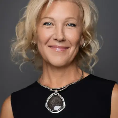 Annette Arsenault, Functional Medicine Health Coach on Influential Women