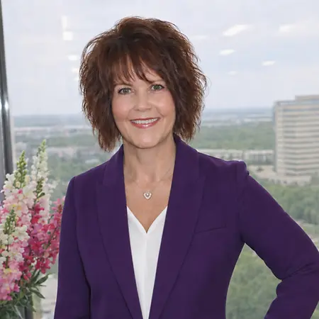 Gina Foster, CIC, CRIS, ACSR, Operations Manager / Commercial Department Manager on Influential Women