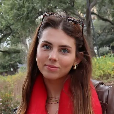Lilly Stewart, Founder | Logistical Planning and Operations on Influential Women