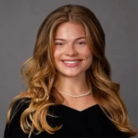 Hailey Pflaum, Branch Manager on Influential Women