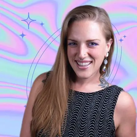 Ashleigh Hakes, Founder & Transformational Experience Architect on Influential Women