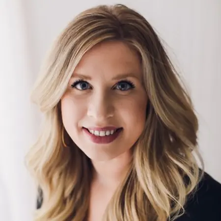 Courtney Pardon, Mortgage Banker on Influential Women