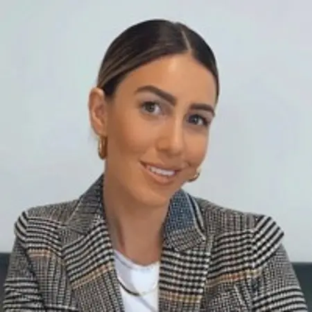 Alexandra Sapstein, Senior Paid Media Manager on Influential Women