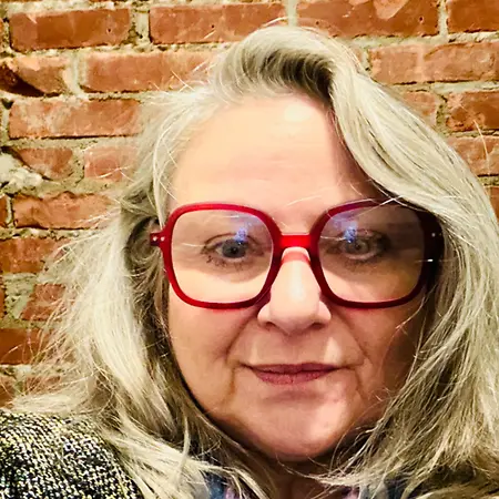Sandy Colling, Founder & Luxury Travel Advisor on Influential Women
