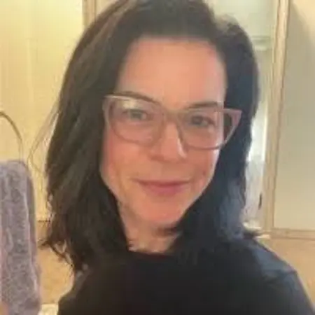 Debra Estrada, Advisor on Influential Women