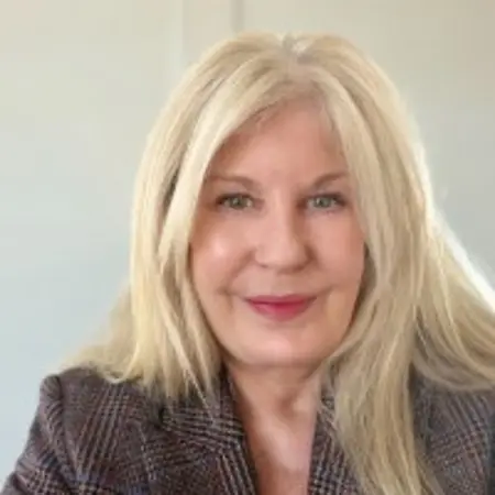 Shelly Ashwill Powers, Business Executive on Influential Women