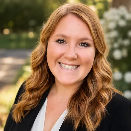 Caroline Johnson, Controller - Envelop Group on Influential Women